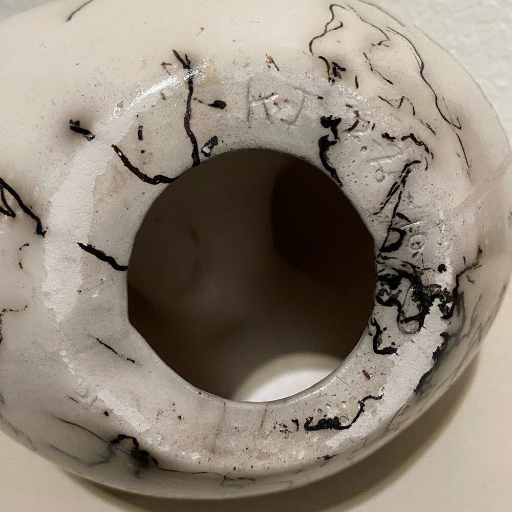 Native America Art Pottery Horse Hair Bird Dove Artist Signed and Dated H 7.5 in - Picture 4 of 4